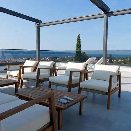 Ivano With Pool & Jacuzzi * Trogir